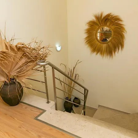 Dream With Private Pool * 알고스