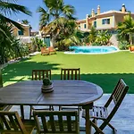 Dream With Private Pool ألغوز